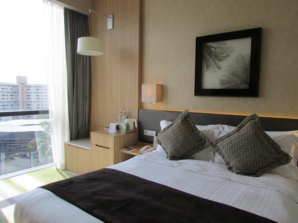 Momentus Hotel Alexandra Singapore Exterior foto