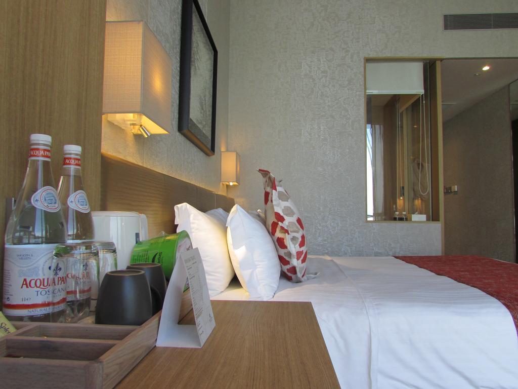 Momentus Hotel Alexandra Singapore Exterior foto
